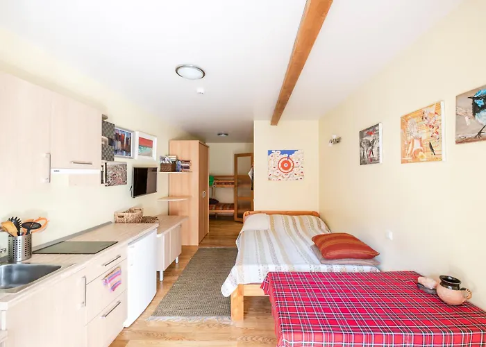 בית הארחה Provincija 3*